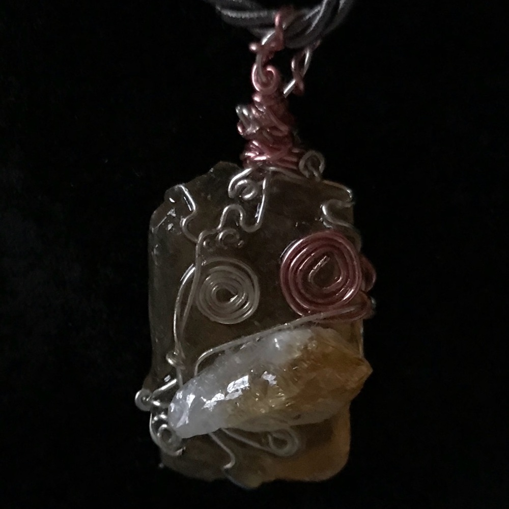 Orange & yellow citrine crystal wire wrap necklace - Picture 7 of 8